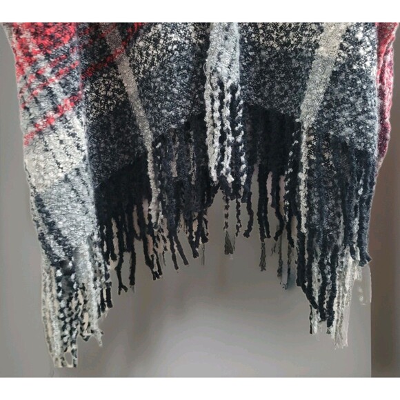 Woolrich Women's Cozy Blanket Wrap One Size Shawl Cape Poncho Plaid Soft Cozy - Picture 6 of 7